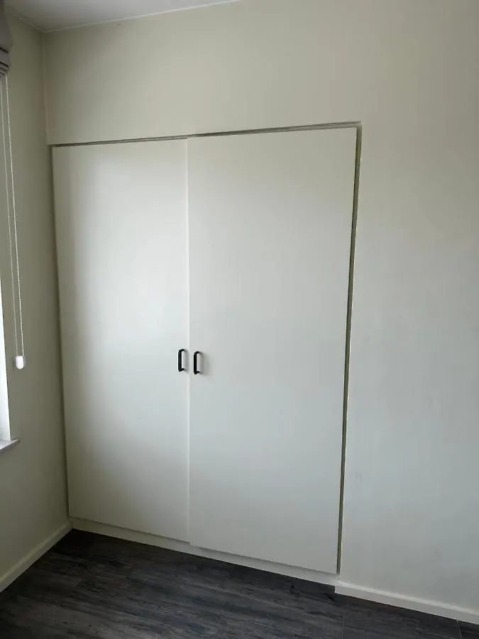 Clam，Grand Apartment In Uccle Brussels 0*,  Belgium