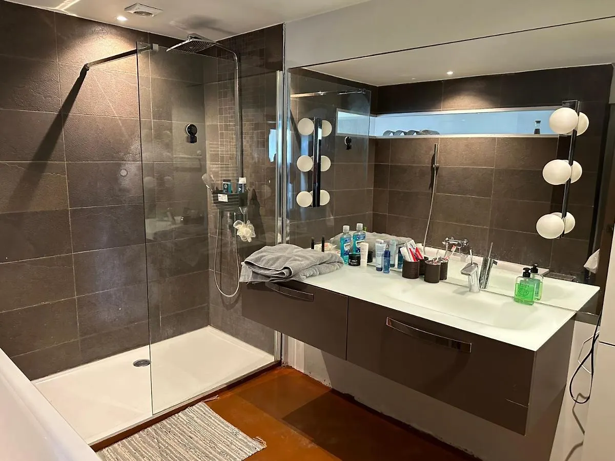 Clam，Grand Apartment In Uccle Brussels